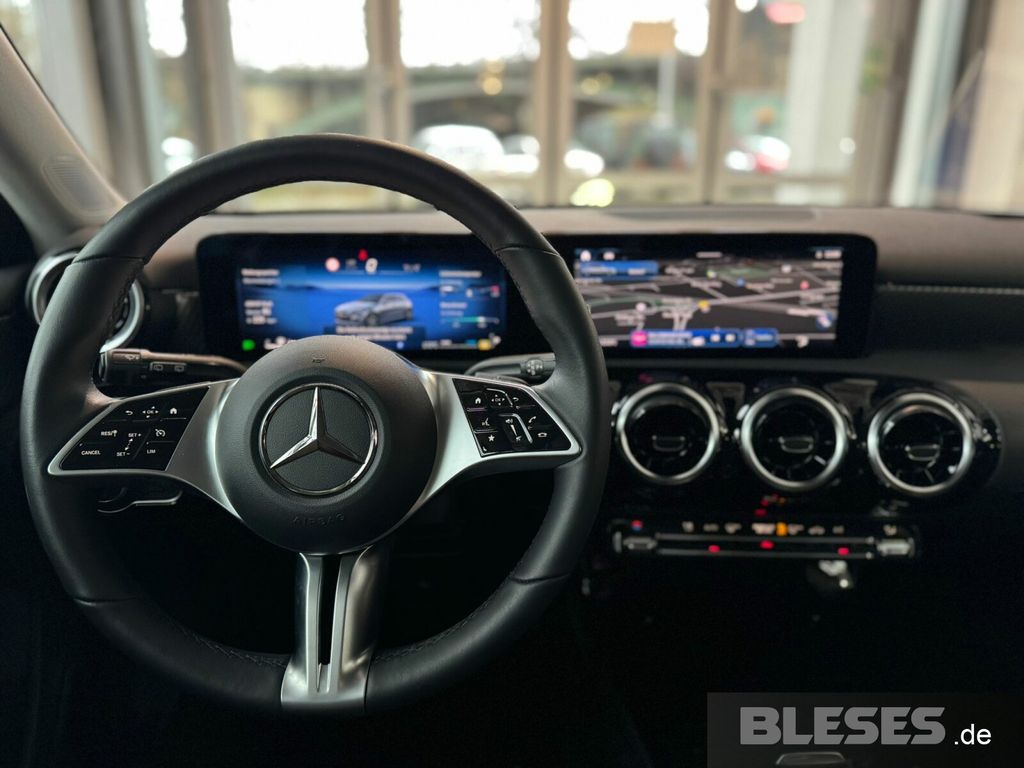 MERCEDES-BENZ A 180 – Bild 11