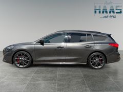 Fahrzeugabbildung Ford Focus Turnier ST - LED*HUD*19"LM*Pano*Kamera*B&O