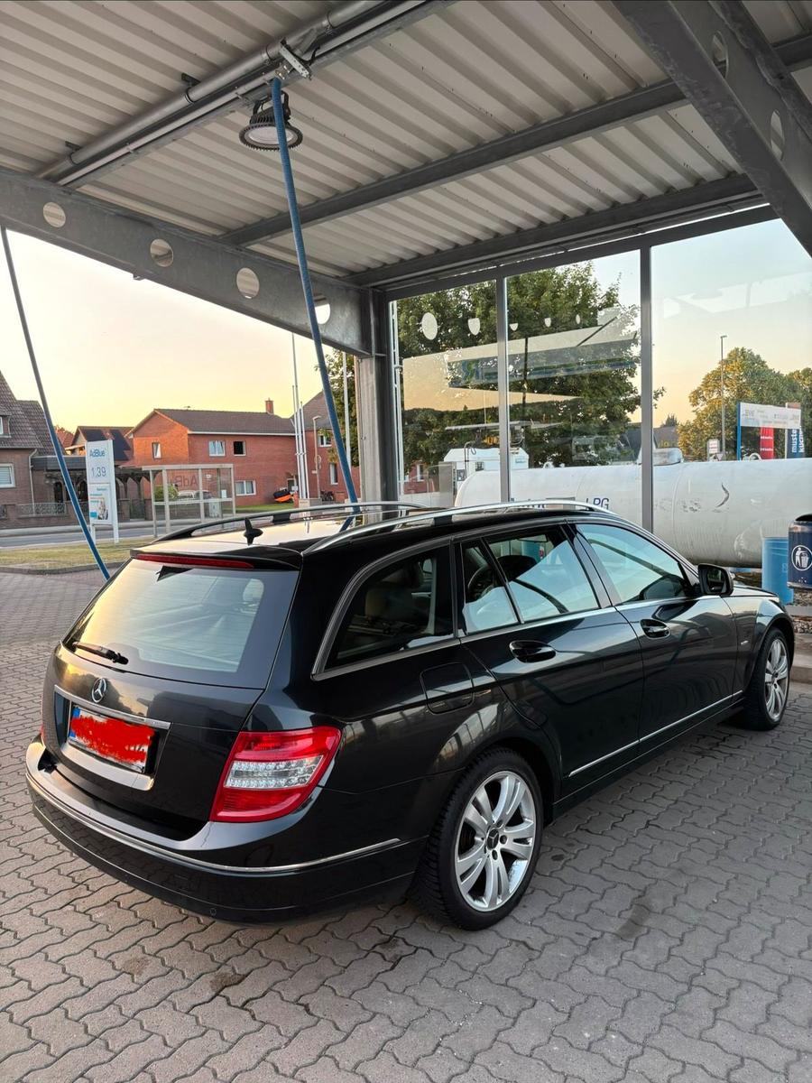 Mercedes-Benz C180 2007 — rear view