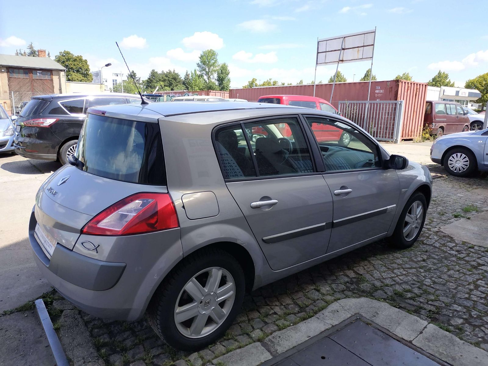 Megane 1.6 Automatik/ Allwetterreifen/ALU – Bild 5