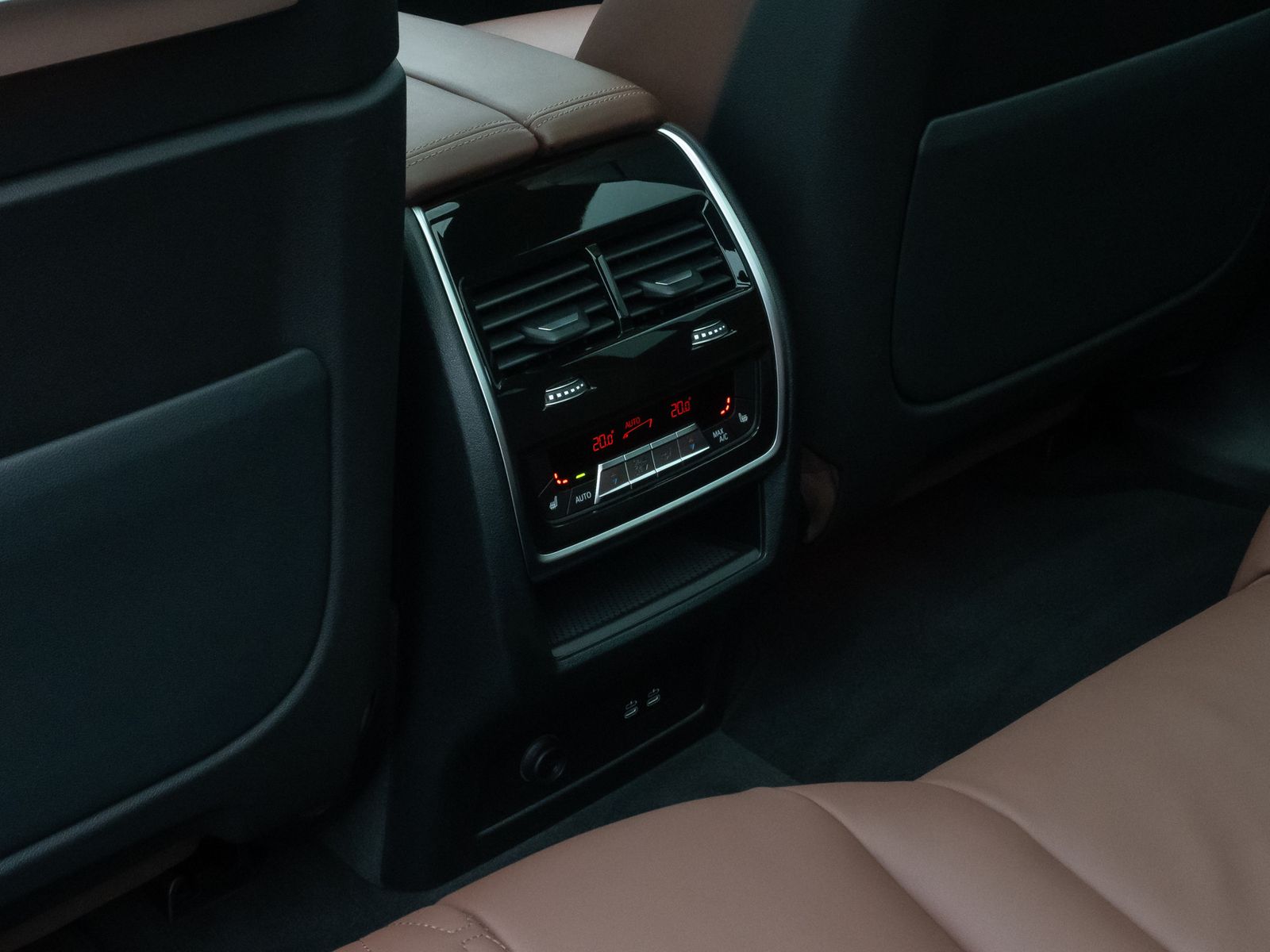 Fahrzeugabbildung BMW X7 xD40d M Sport 360&deg; SkyLounge H/K Individual