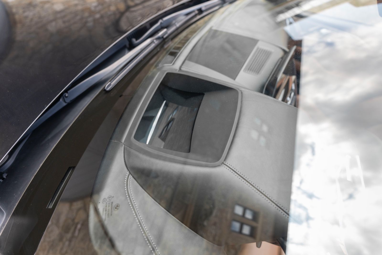 Fahrzeugabbildung BMW M8 Cabrio Competition LASERLICHT HUD H&K 360° M