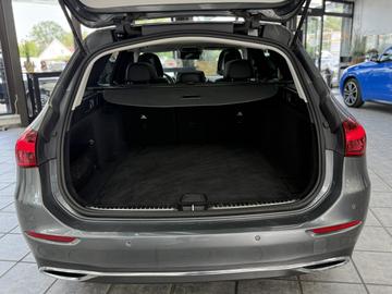صورة 6 لـ 2021 Mercedes-BENZ C 220