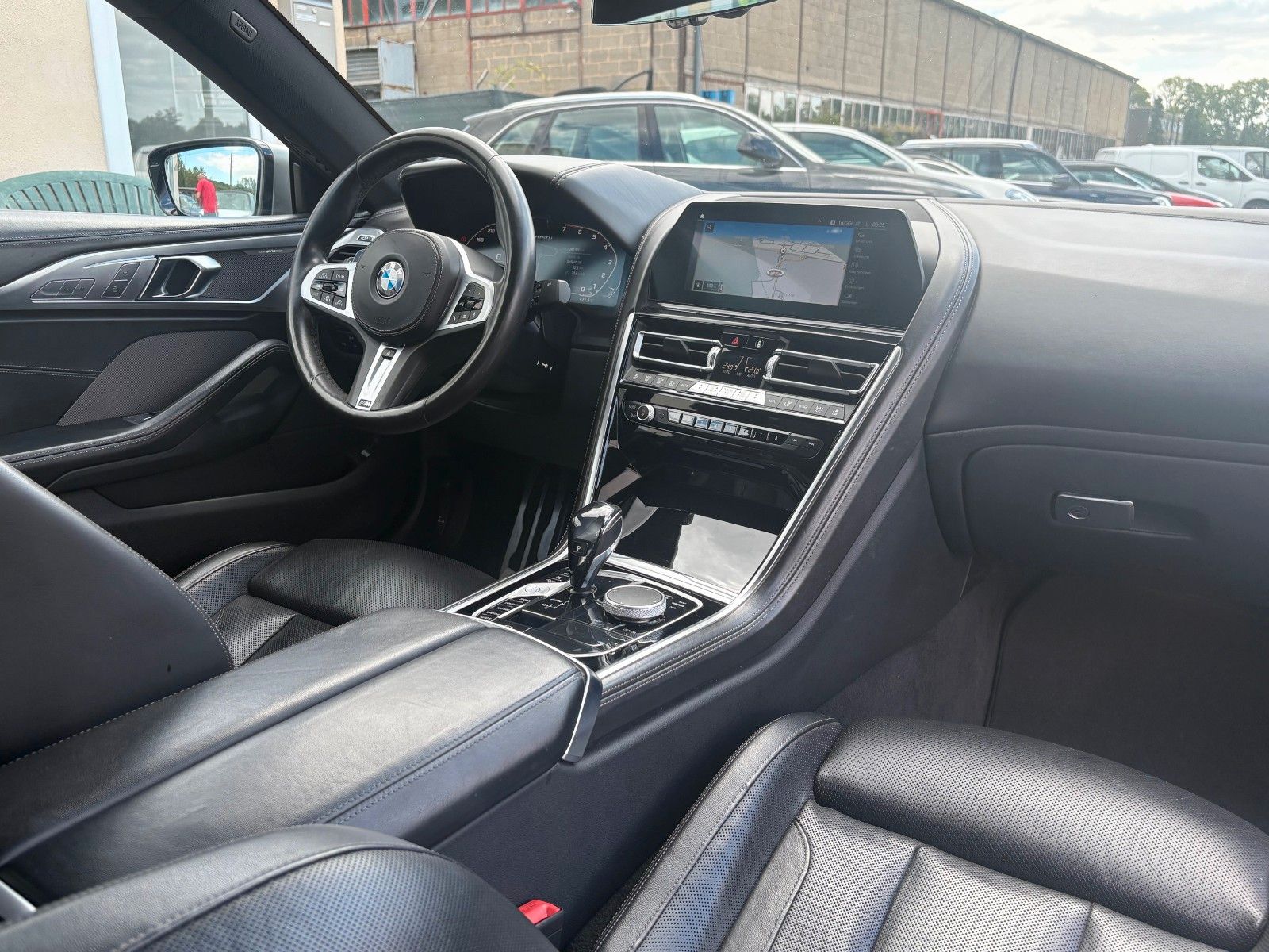 Fahrzeugabbildung BMW M850i xDrive GC M SPORTPAKET Navi Leder HUD 360