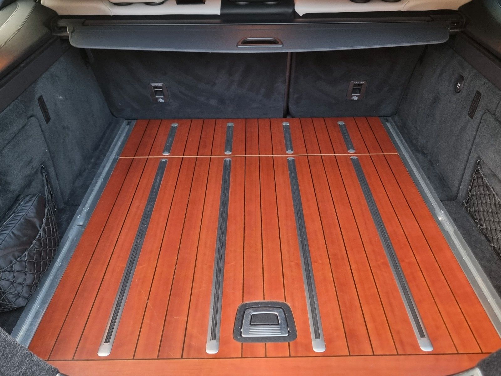 Fahrzeugabbildung Mercedes-Benz CLS 500 SB/Fahrzeug der Weltpremiere 2012