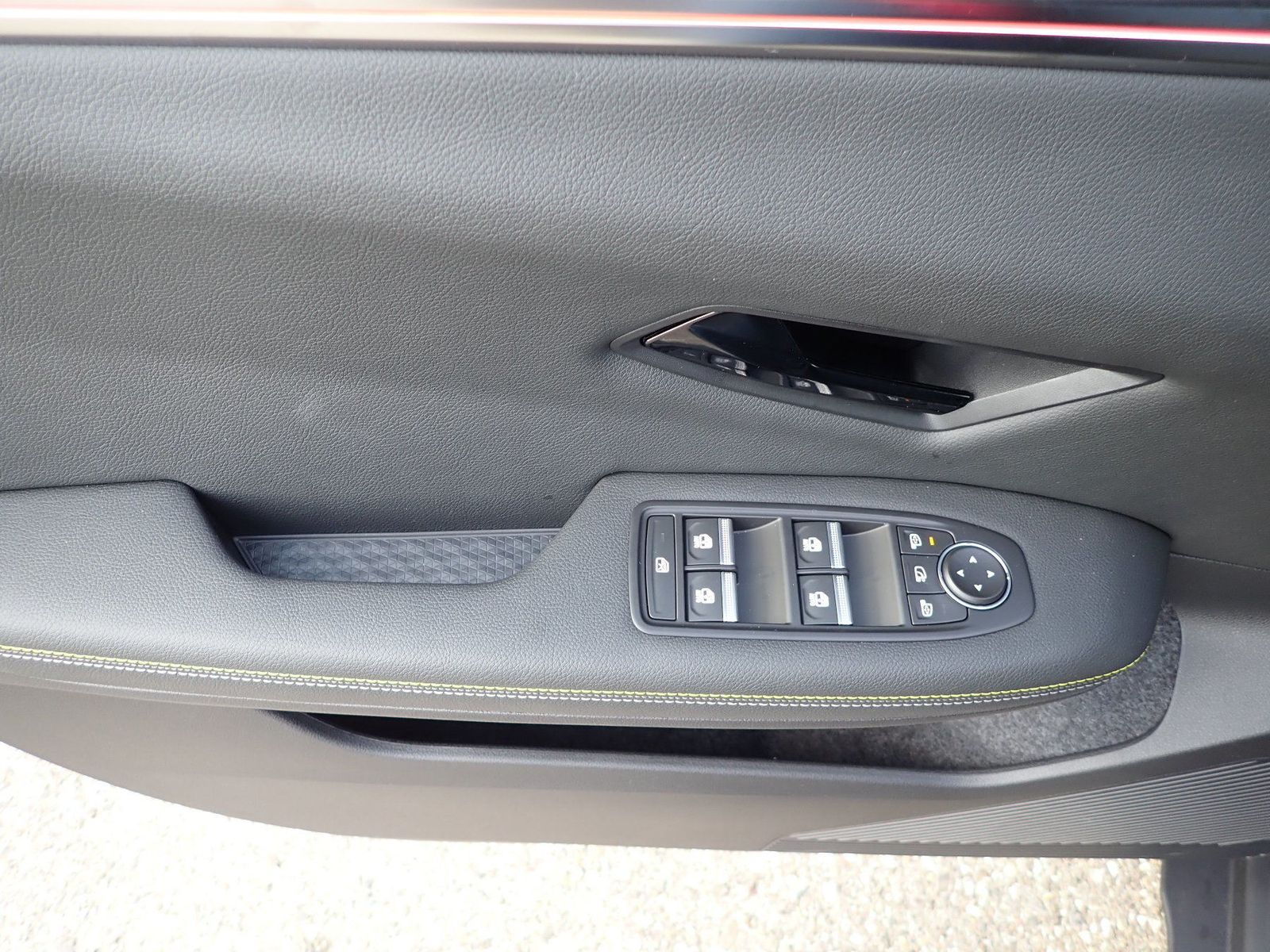 Fahrzeugabbildung Renault Scenic E-TECH 100% ele Techno 220 Long Range