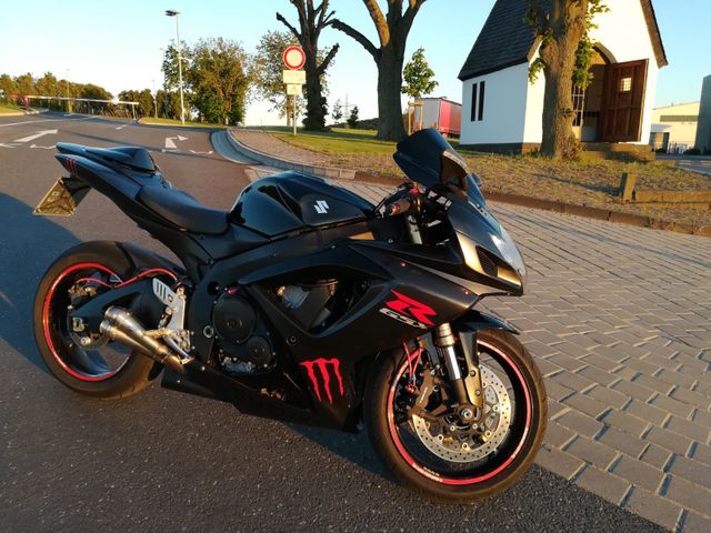 Suzuki GSX-R 600 k7 