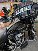 Harley-Davidson Street Glide 103 FL - Offers matching your search criteria