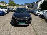 Hyundai Tucson Advantage  2WD*Klimaau*EU6*Navi*I Hand - Hyundai TUCSON in Bonn