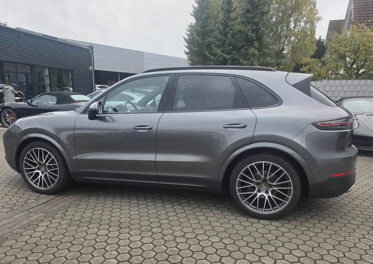 Porsche CAYENNE 3,0 V6DT. MODELL 1.HAND LL.SCHECKHEFT PZ