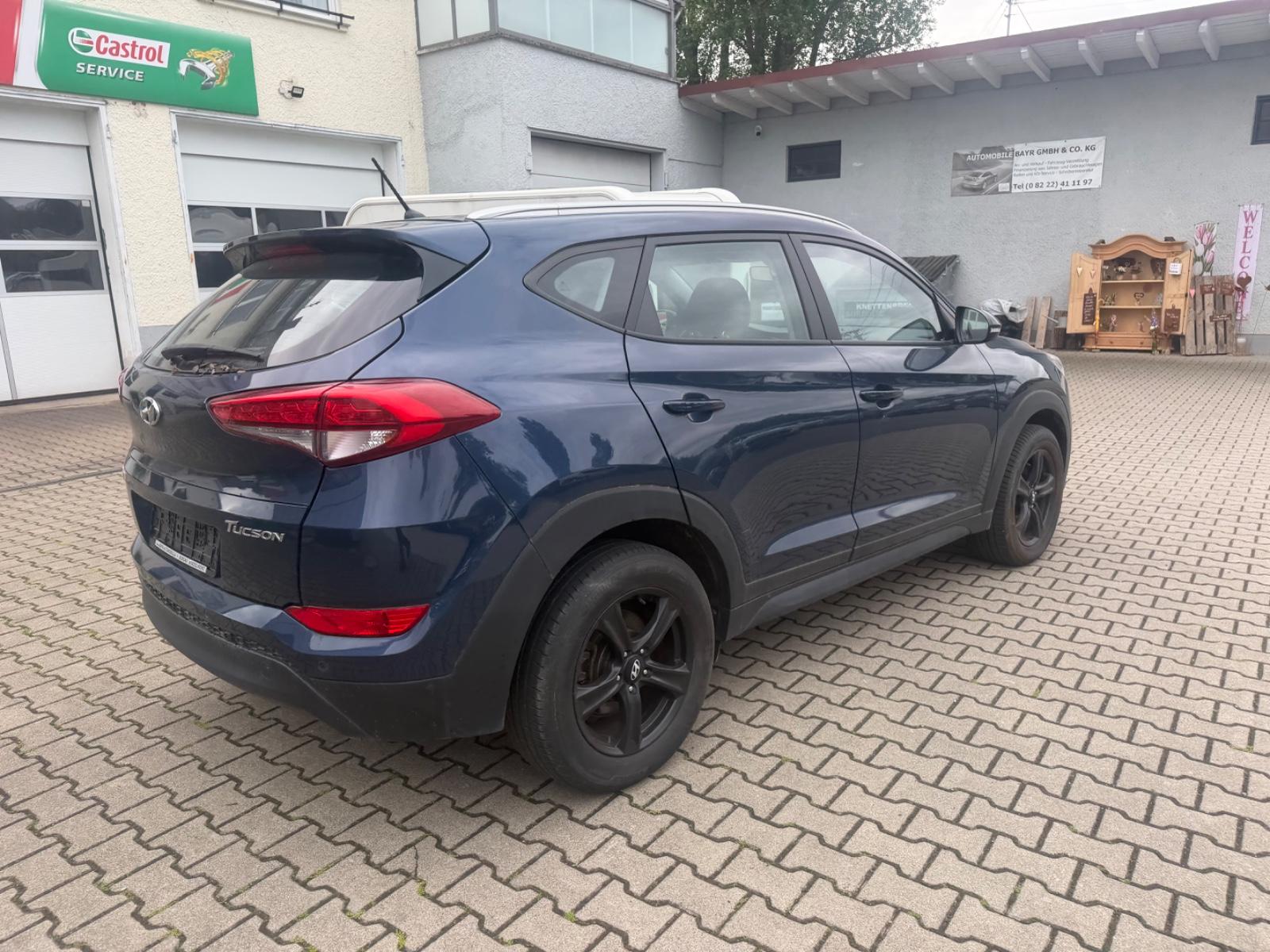 Hyundai Tucson blue Trend 2WD Winterpaket
