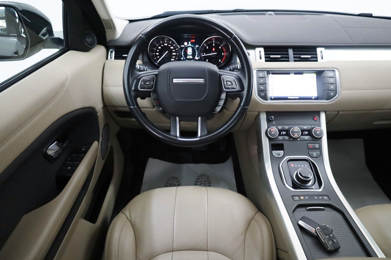 Fahrzeugabbildung Land Rover Range Rover Evoque AWD Automatik,Leder,Navi,SHZ