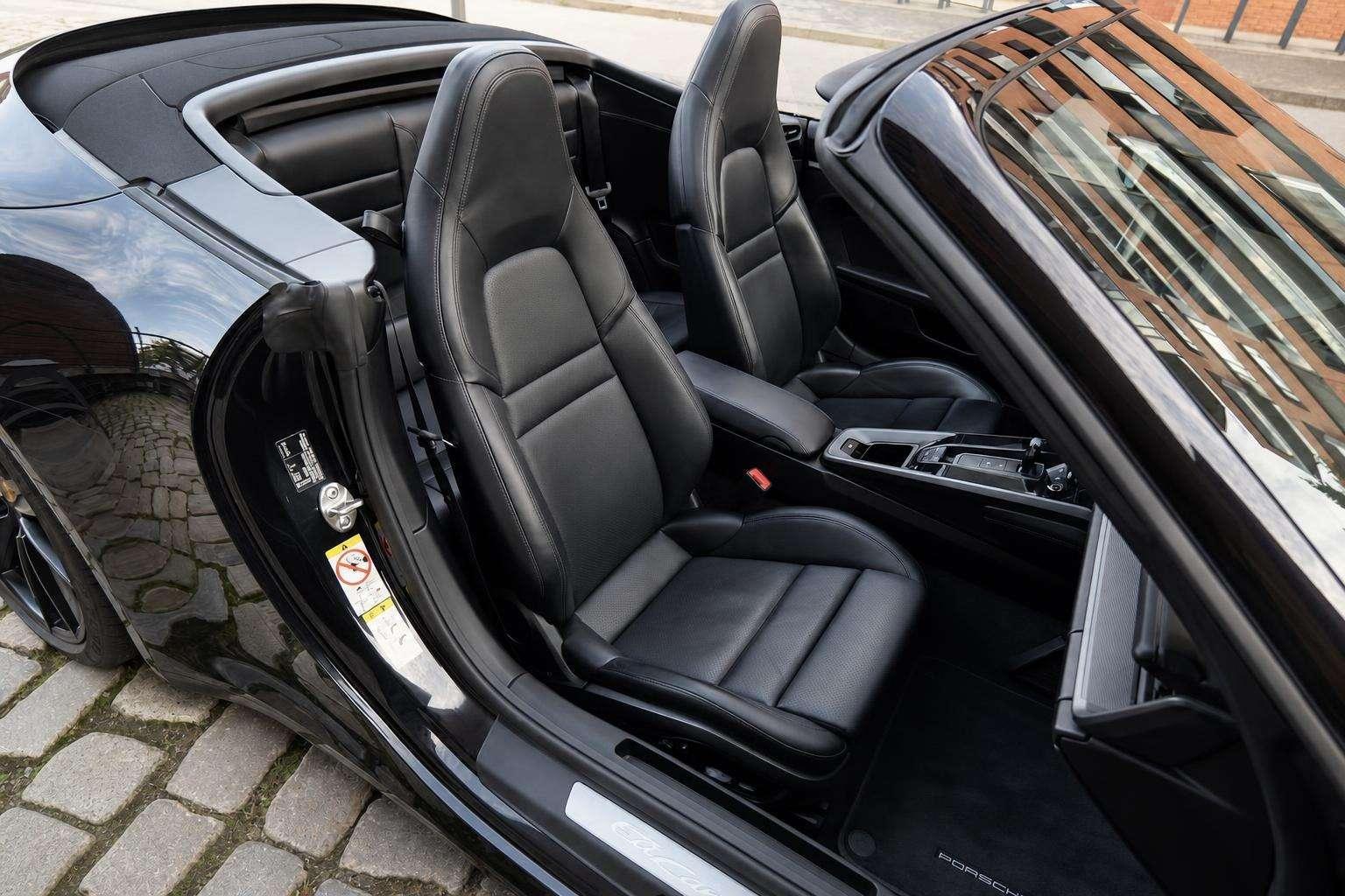 Porsche 992 911 (992) Carrera 4S Cabriolet   Lift   Spor