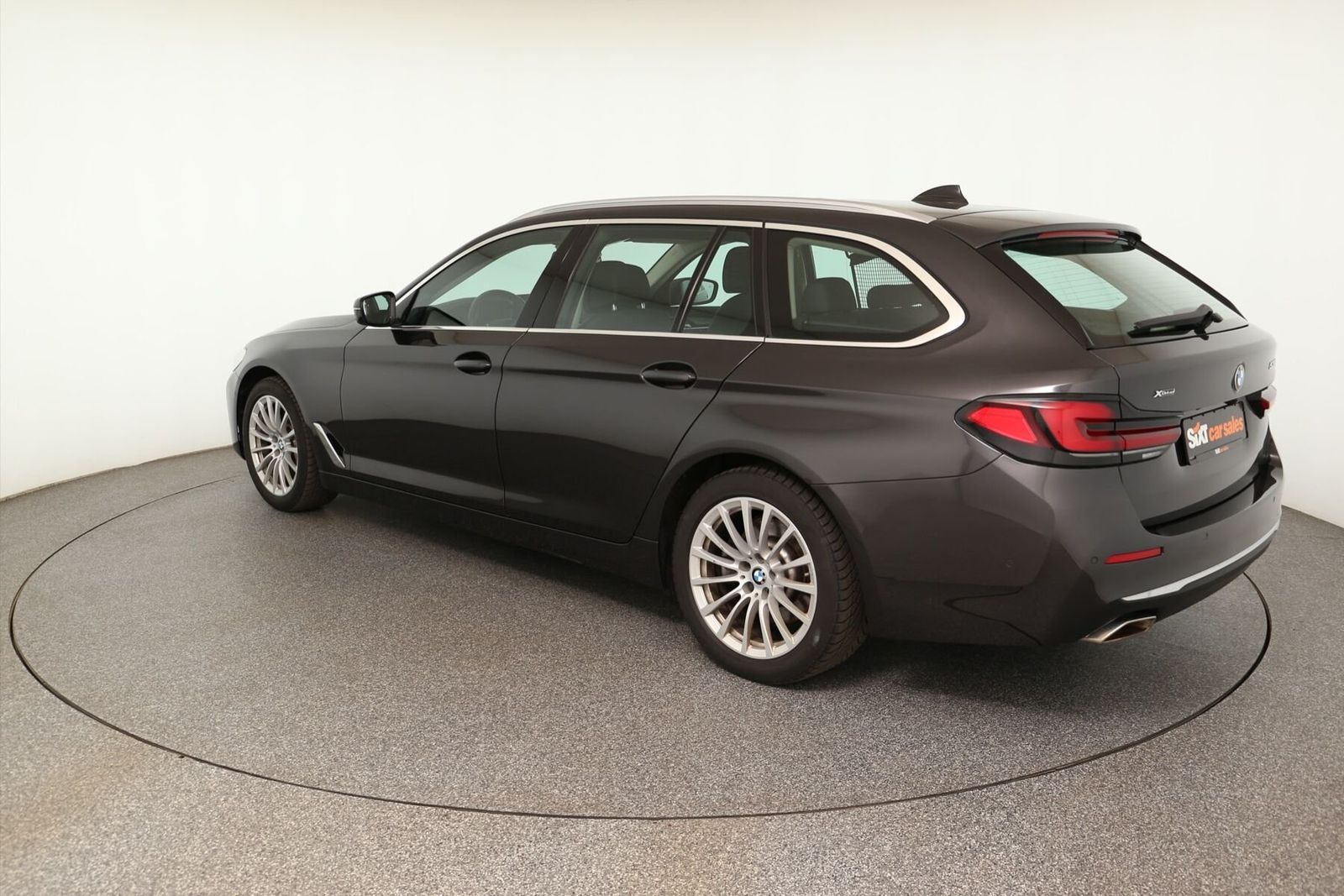 BMW 530i xDrive Luxury ACC PANO HUD 360° elSitze AHK foto 5