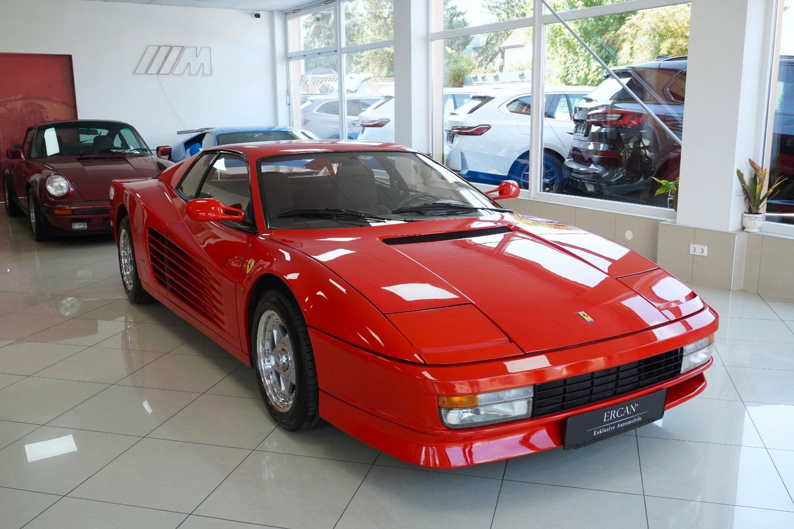 FERRARI TESTAROSSA