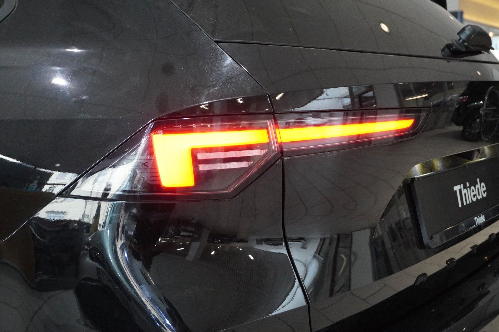 Fahrzeugabbildung Opel Astra L ST 1.2 HYBRID GS NAVI/LED/SPORT/PANO/HUD