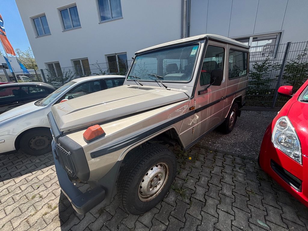 Mercedes-Benz G 300