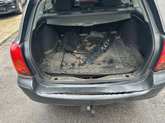 Toyota Avensis 2012 — photo 6