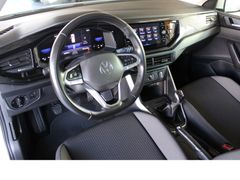 Fahrzeugabbildung Volkswagen Polo Life,4x Einparkhilfe,Leichtmetallräder,Navi