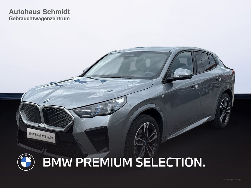 BMW iX2 xDrive30 M Sportpaket*H&K*AHK*IconicGlow*Kom