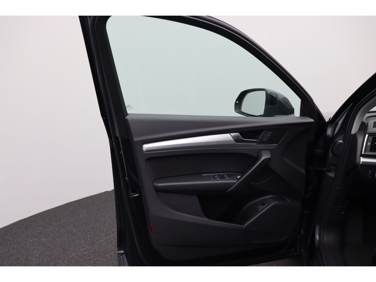 Fahrzeugabbildung Audi Q5 40 TDI quattro advanced AHK Elektr. Sitze