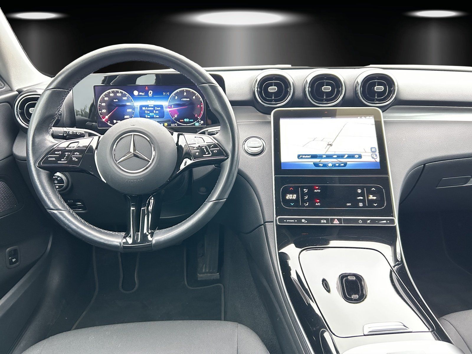 Fahrzeugabbildung Mercedes-Benz C300d T DISTRO Business LED el.Heckkl DAB Kamera