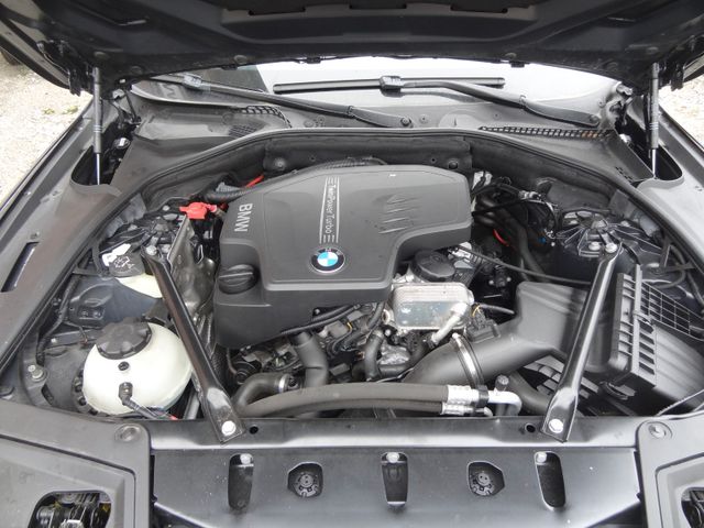 Fahrzeugabbildung BMW 528i/2.Hand/62.000km/Bi-Xenon/Garantie