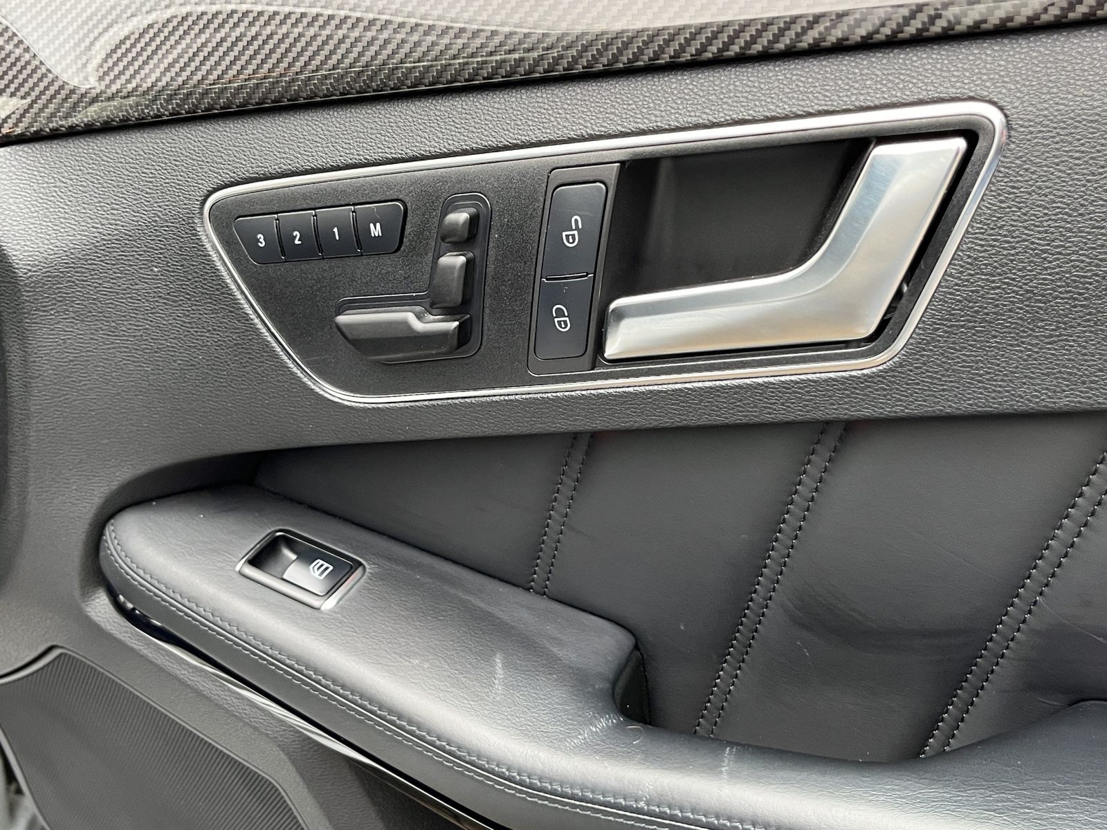 Fahrzeugabbildung Mercedes-Benz E 63 AMG*Perf*Harman*Keramik*Keyless*