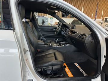 BMW 118 i Edition Sport Line Shad*LED*Navi*Leder*