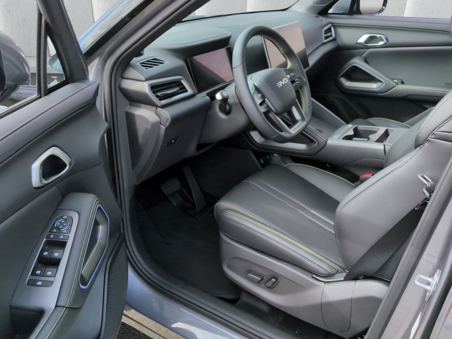 BYD ATTO 2