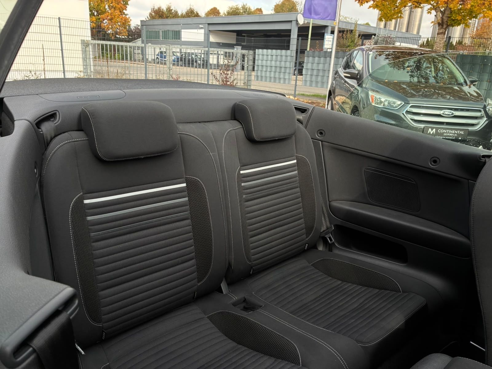 VW Golf Golf VI 1.6 TDI Cabrio Cup*Navi*Tempomat*PDC*, Ansicht 19