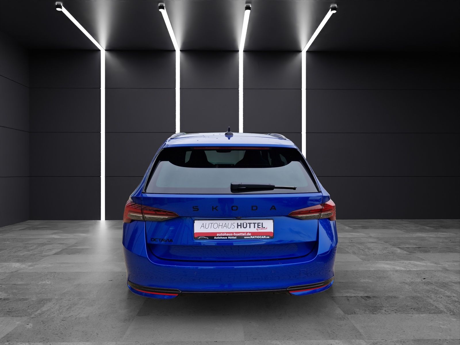 Fahrzeugabbildung SKODA Octavia Combi Sportline 1.5 TSI Matrix LED HUD R
