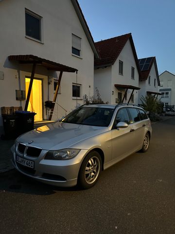 BMW 320i touring -