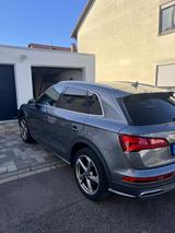 Audi Q5 2.0 TDI 140kW S tronic quattro design design - Audi Q5 design mit Diesel-Antrieb