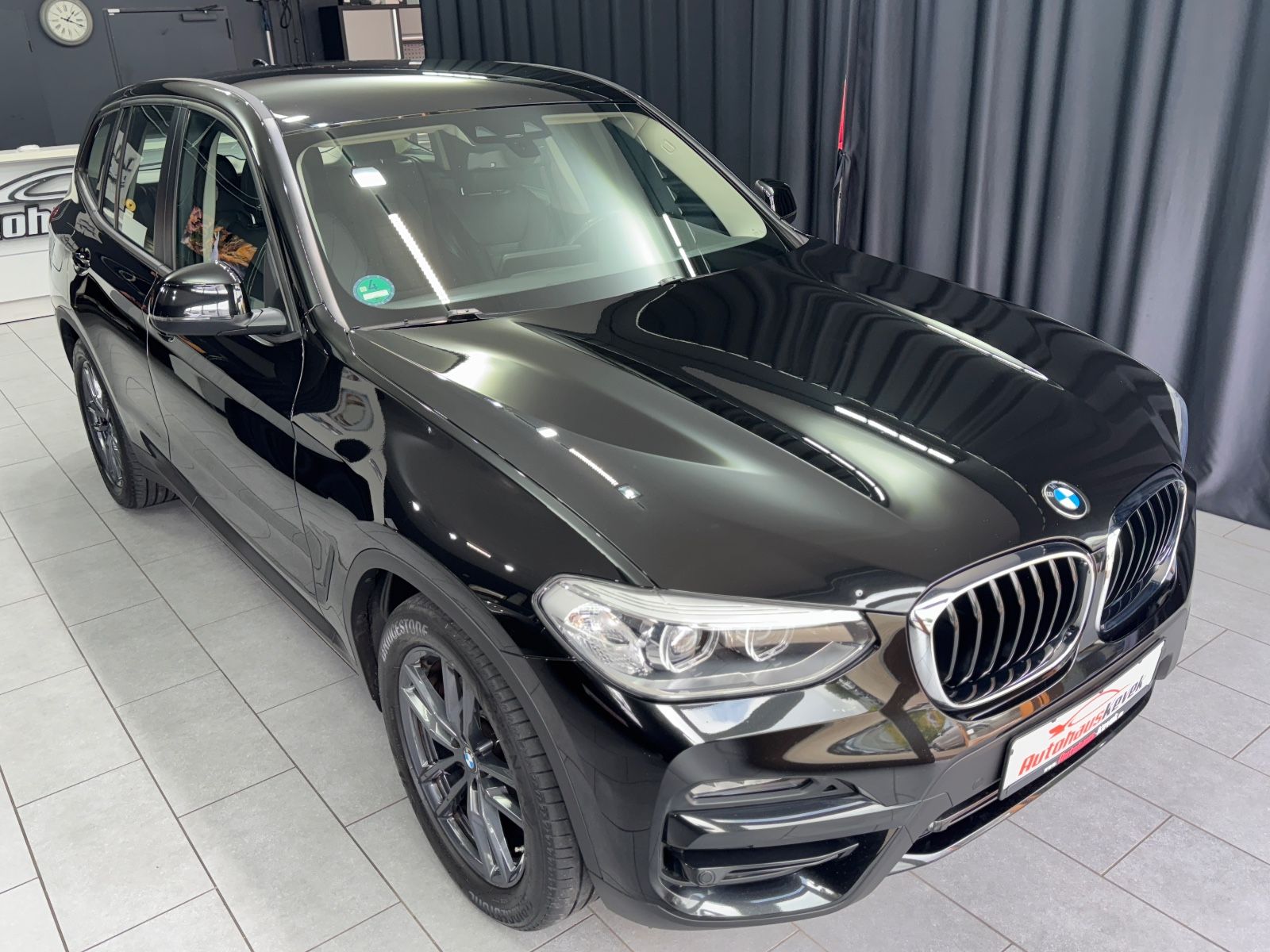 Fahrzeugabbildung BMW X3 xDrive 20d|LEDER|NAVI|M-SPORT 19 ZOLL|AHK