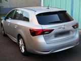 Toyota Avensis - gebrauchte Toyota Avensis aus dem Jahr 2017