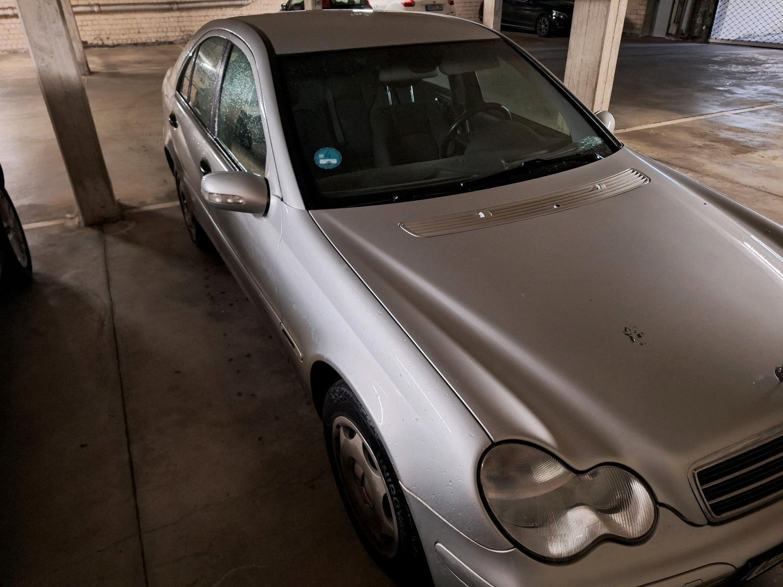 Mercedes-Benz C 180