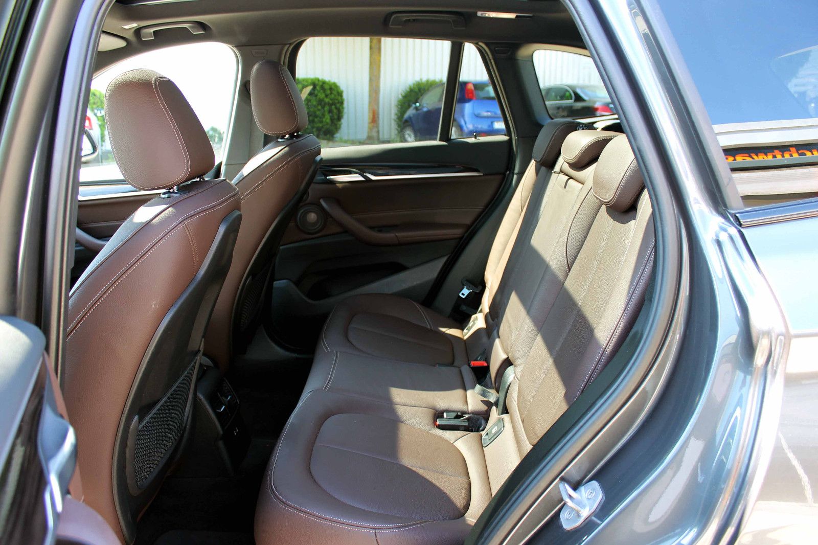 Fahrzeugabbildung BMW X1 xDrive 25i M-Sport LED PANO ACC KAM CarPlay