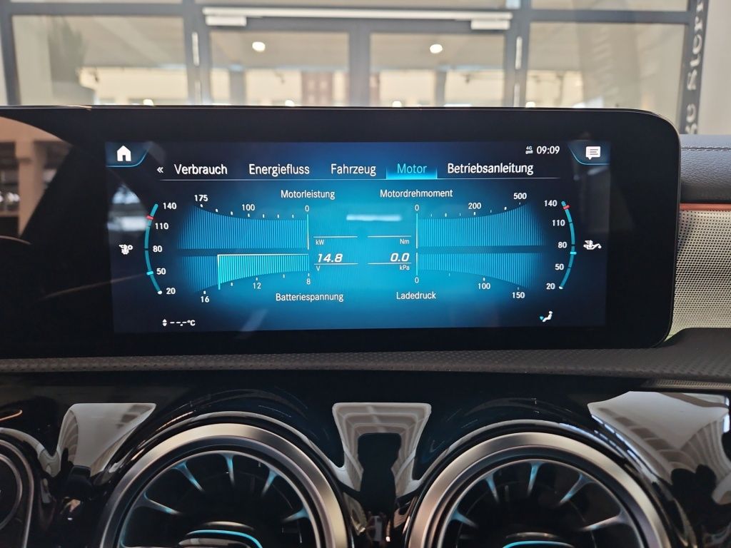 Fahrzeugabbildung Mercedes-Benz A 250 e AMG Night Navi HUD LED Sound SHZ Ambie.