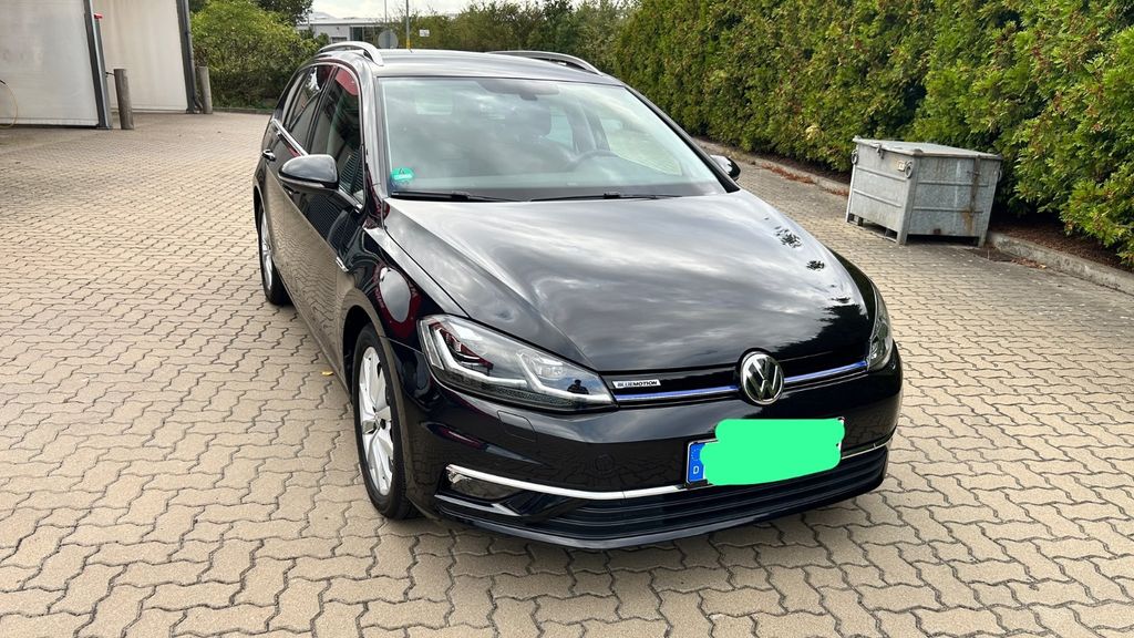 Image of Volkswagen Golf