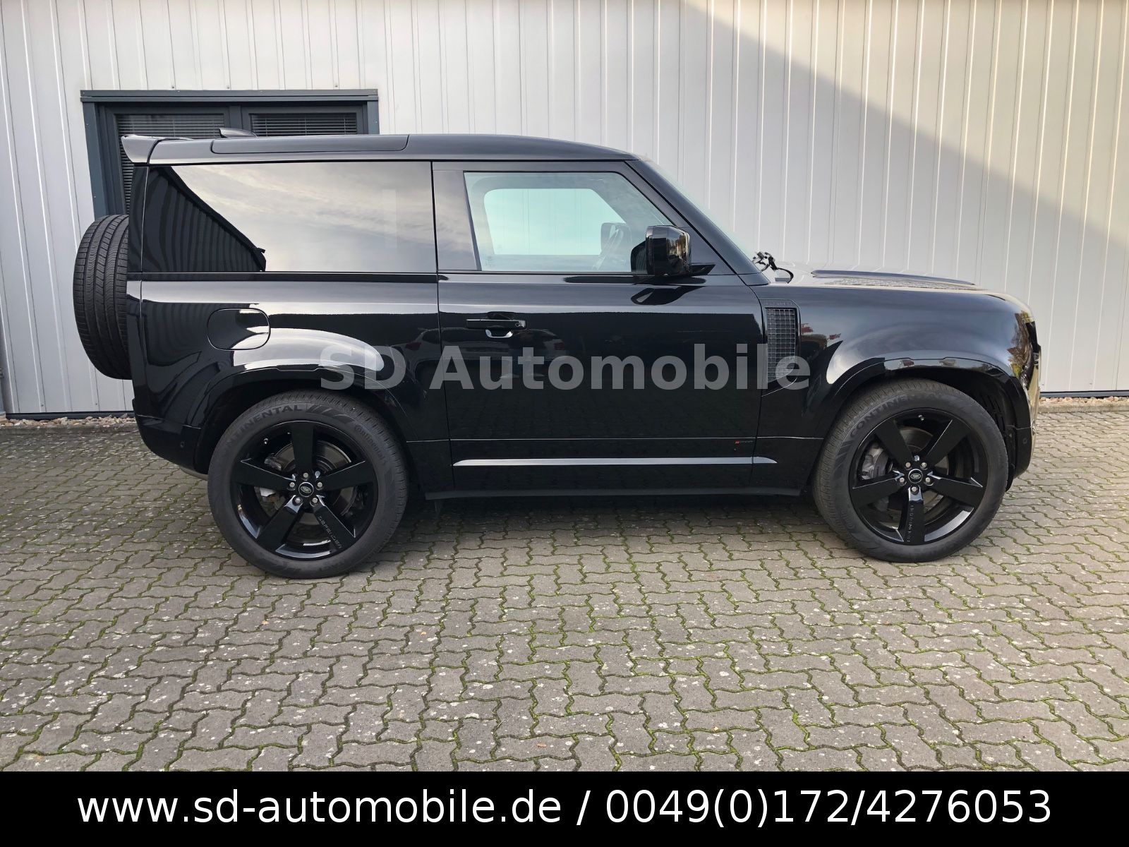 Land Rover Defender 90 X-Dynamic D250 3,0d SE BLACK-DESIGN foto 3