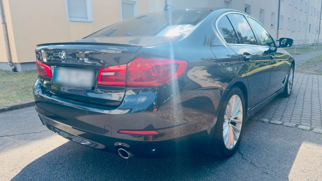 Image of BMW 530