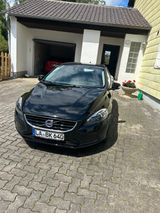 Volvo V40 T2 - - Volvo V40 aus 2015