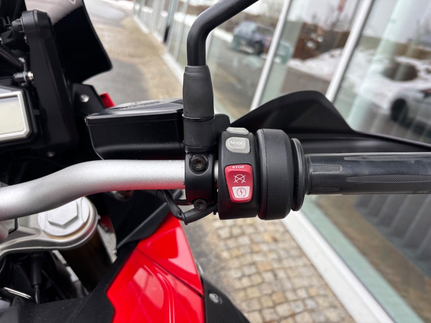 Fahrzeugabbildung BMW S 1000 XR 2 Pakete