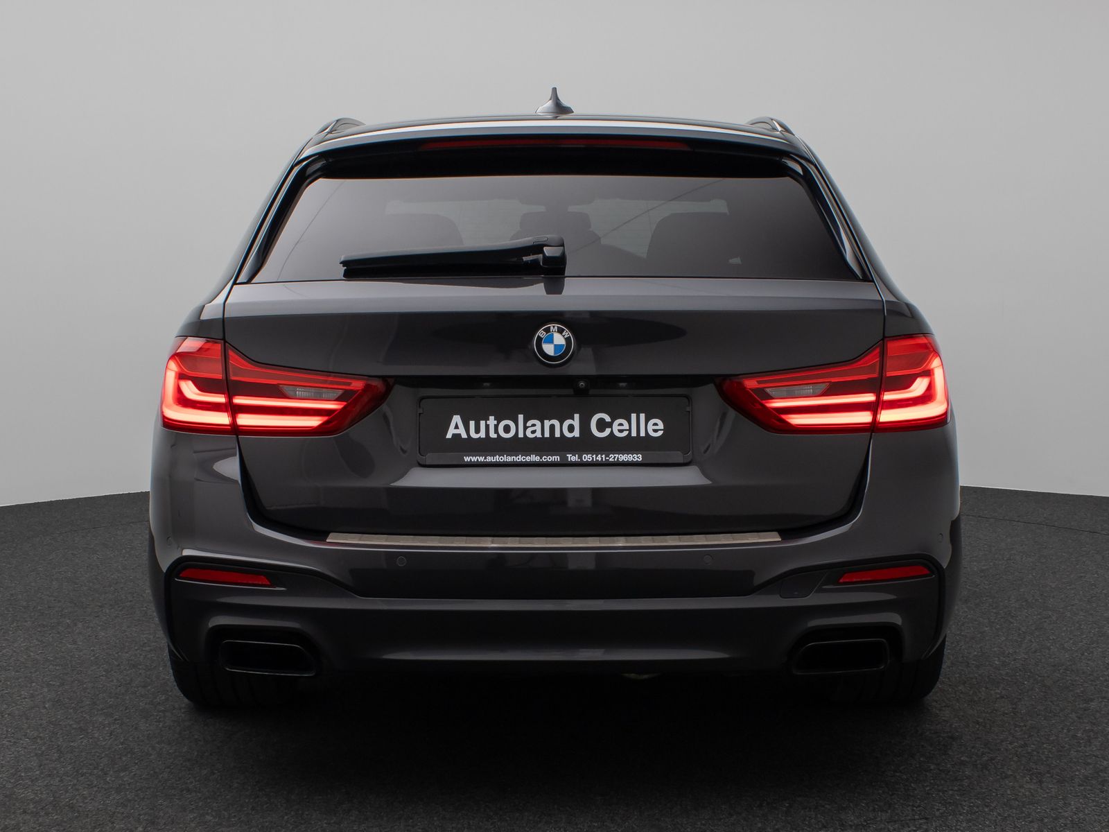 Fahrzeugabbildung BMW M550d xD Laser 360°HUD H/K AHK Komfort 20Zoll