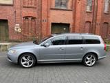Volvo V70 D5 Diesel Automatik  Momentum 205 PS
