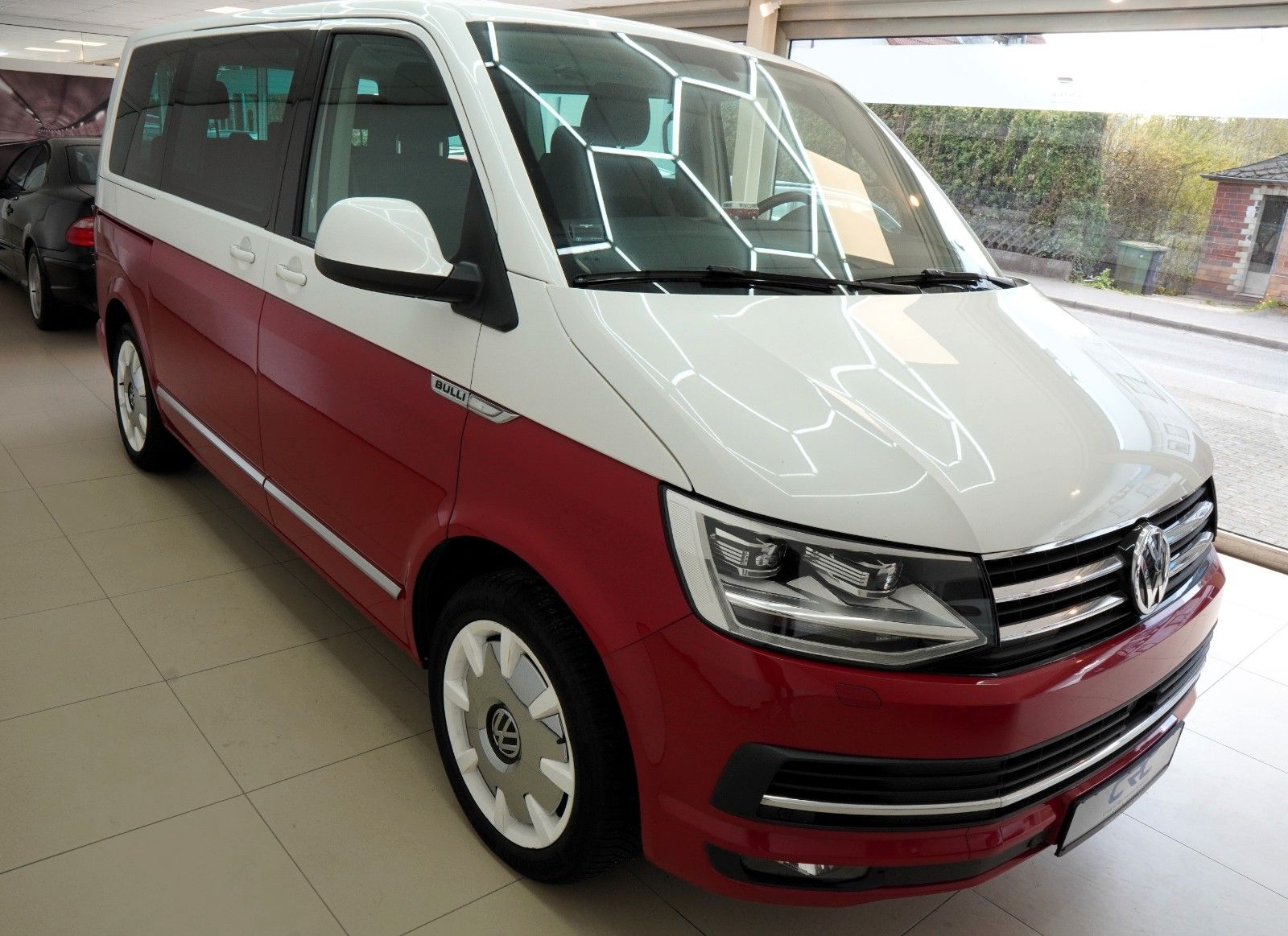 Fahrzeugabbildung Volkswagen T6 Multivan Generation Six *Aut.*Navi*AHK*