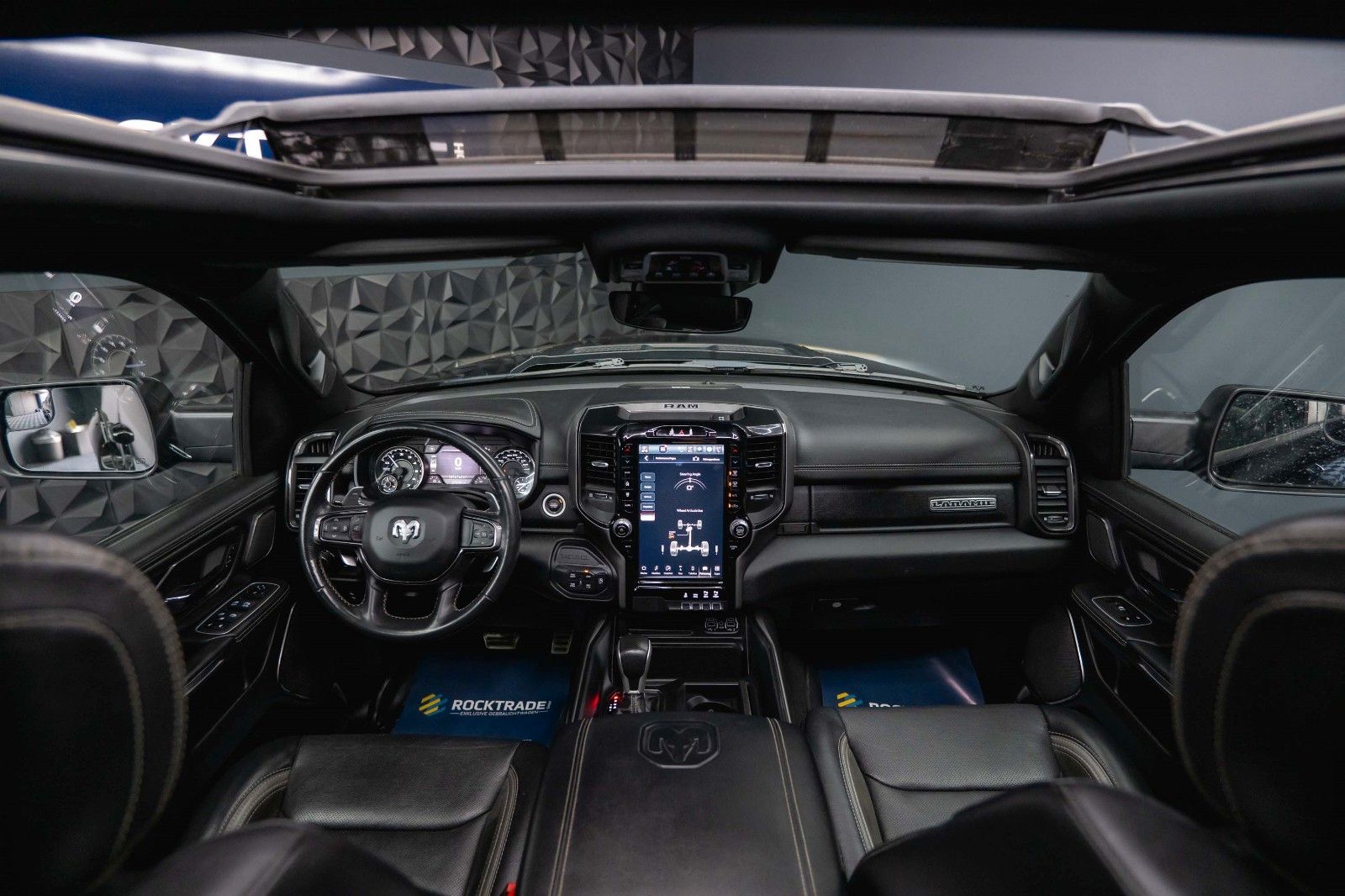 Fahrzeugabbildung Dodge RAM 5.7 V8 HEMI 4x4 LARAMIE GT NIGHT Offroad 19%