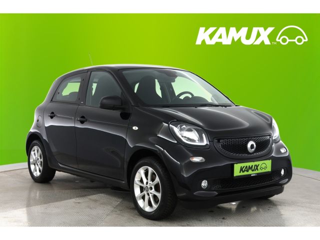 Smart forfour 1.0 Passion+NAVI+KLIMA+CARPLAY+PDC+SHZ