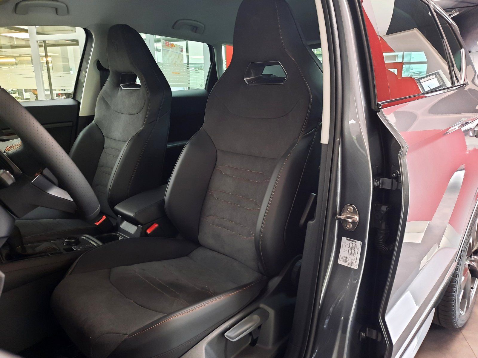 Fahrzeugabbildung CUPRA Ateca TSI 4x4 DSG *AHK*Cam*LED*Navi*PDC*Sitzhzg*